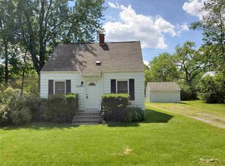 1225 Butler Rd, Saginaw, MI 48601