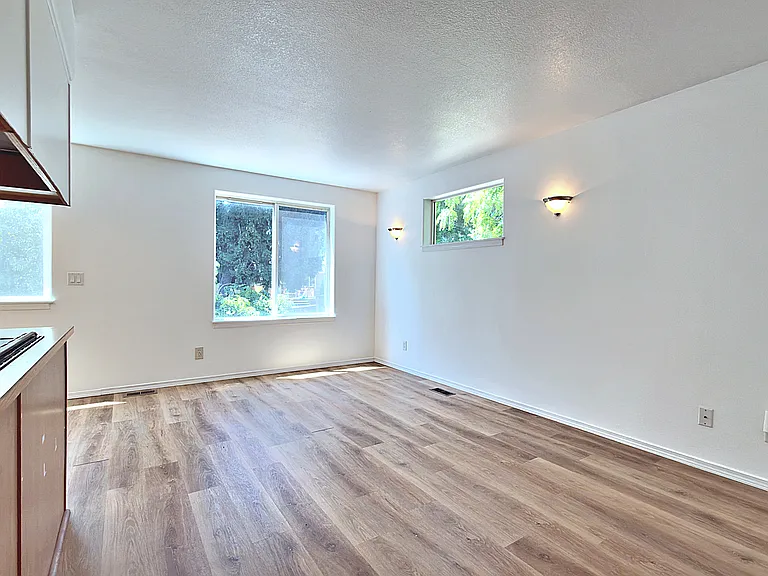 8807 N Tyndall Ave — Photo 33