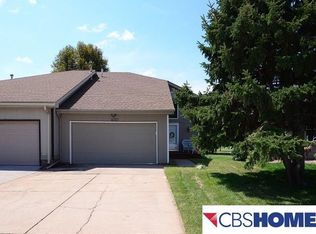 11727 Ruggles Cir, Omaha, NE 68164