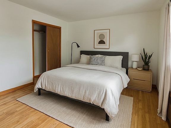 5th image of 384 Delawanna Ave #2