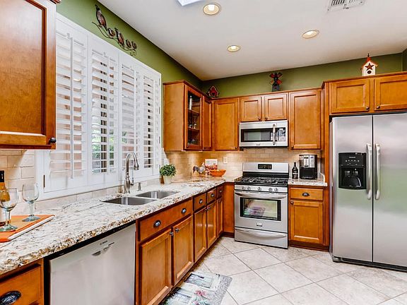 2433 W Myopia Dr New River AZ-large-009-