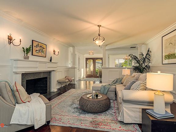 4th image of 1247 Norfolk Way
