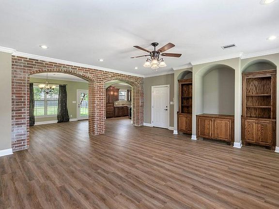 4th image of 2635 E Robinwood Dr