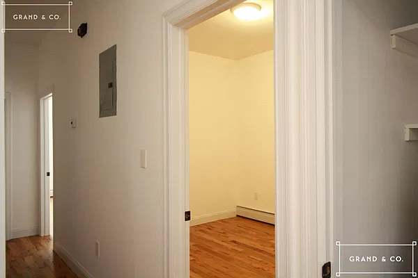 Rented by Grand & Co. | media 13