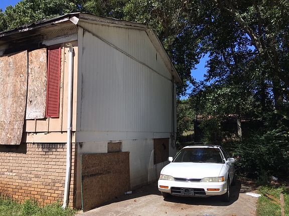 2nd image of 7 Westgate Park Dr