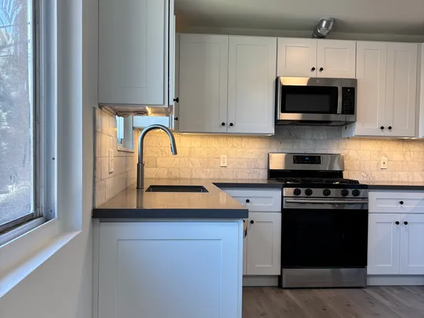 1357 Pearl St APT C, Alameda, CA 94501
