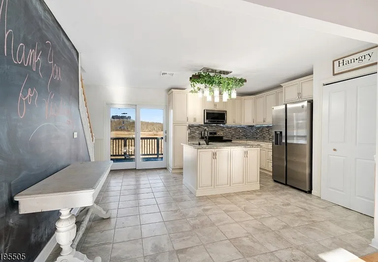 7 Berry Rd #A — Photo 3