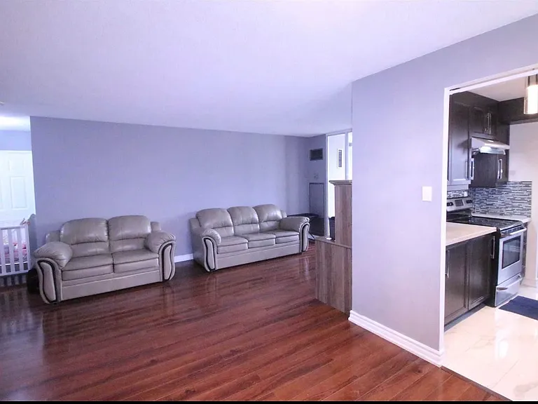 550 Webb Dr — Photo 1