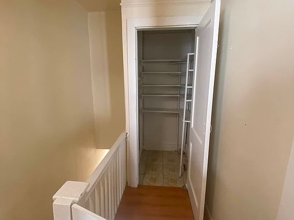 4th image of 1815 E 12th St Floor 2