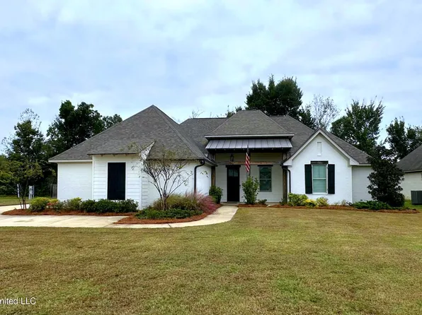 130 Coventry Ln, Canton, MS 39046