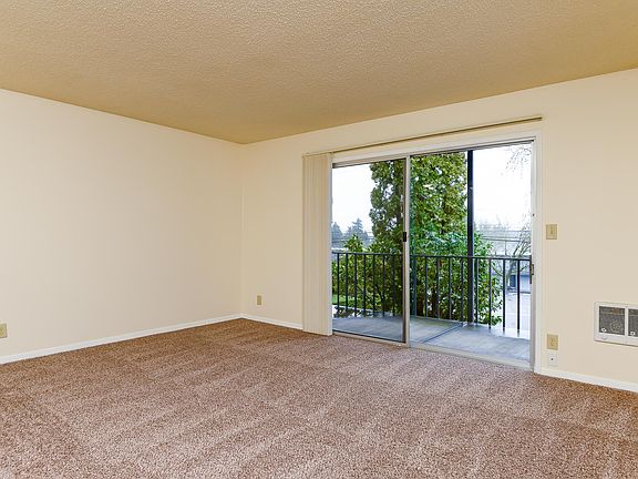 Raleigh Scholls ; Living Room