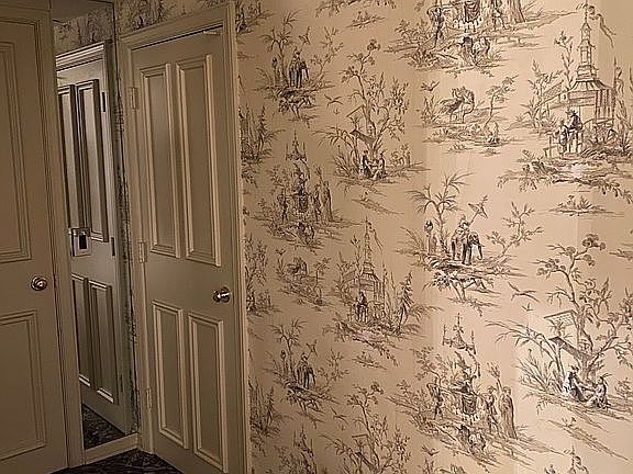 2nd image of 2100 Saint Charles Ave APT 10M
