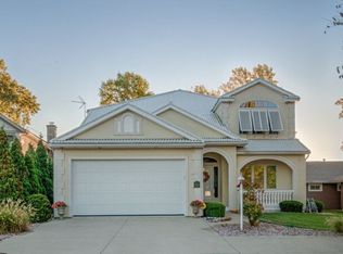 11530 N Sunrise Dr, Syracuse, IN 46567