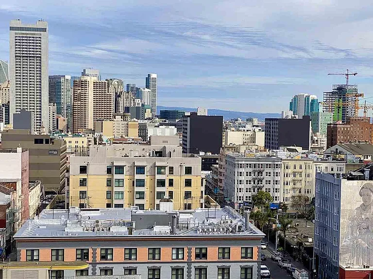 818 Van Ness Ave #804 — Photo 20