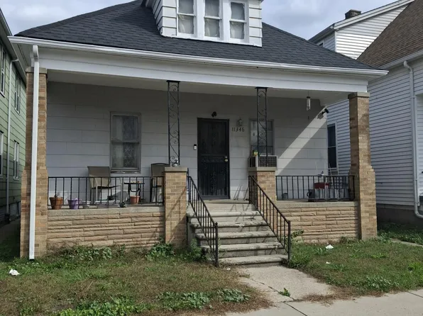11346 Sobieski St, Hamtramck, MI 48212