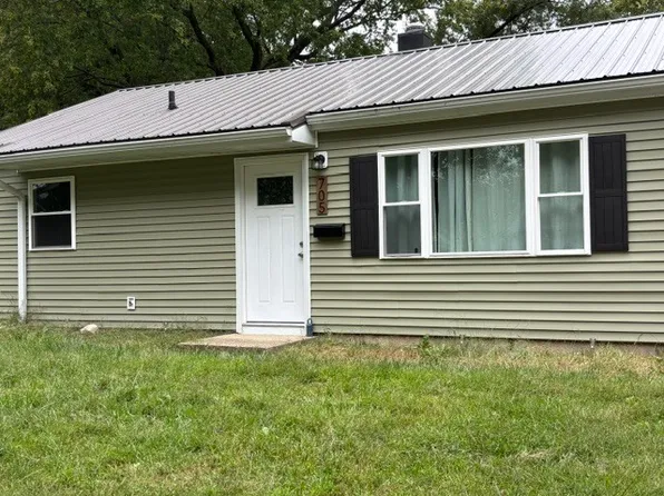705 Illinois Dr, Rantoul, IL 61866