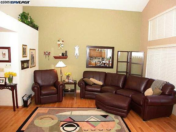 4th image of 8122 Brittany Dr
