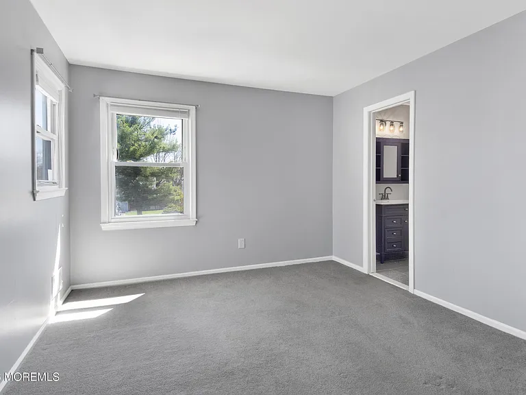 6 Stowe Ct — Photo 22