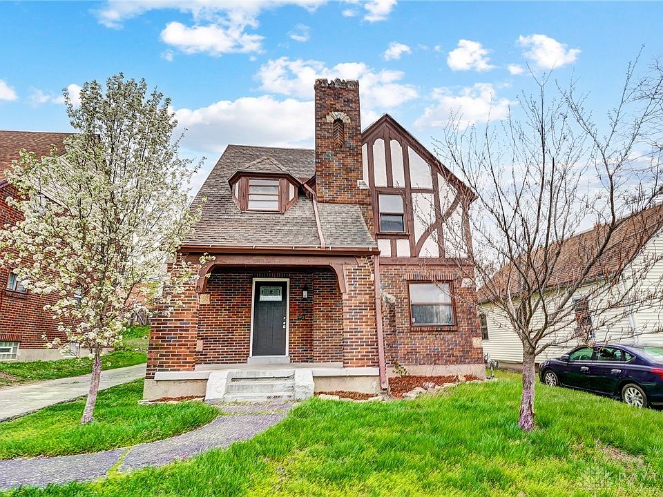 1st image of 141 E Beechwood Ave