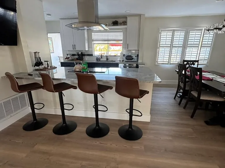 2948 Catherine Dr — Photo 3
