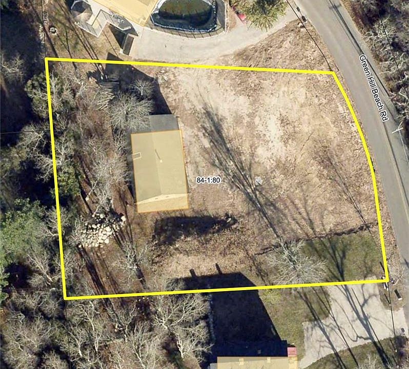 2nd image of 257 Green Hill Beach Rd