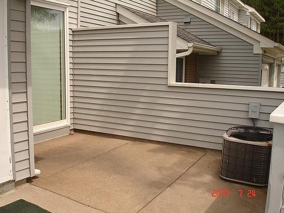3rd image of 1845 Donegal Dr APT 9