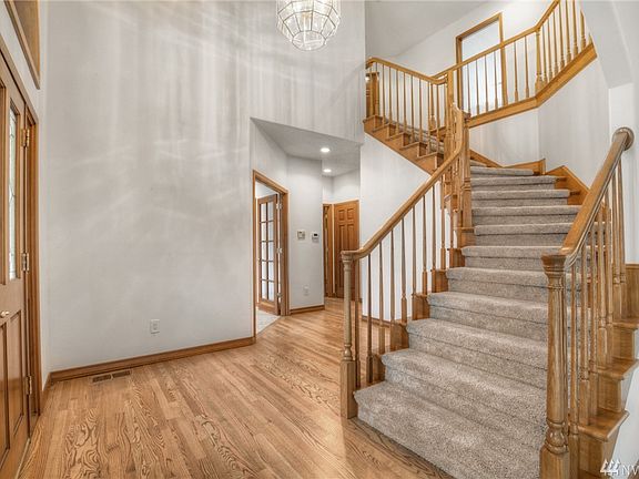 3rd image of 11518 126th Avenue Ct E