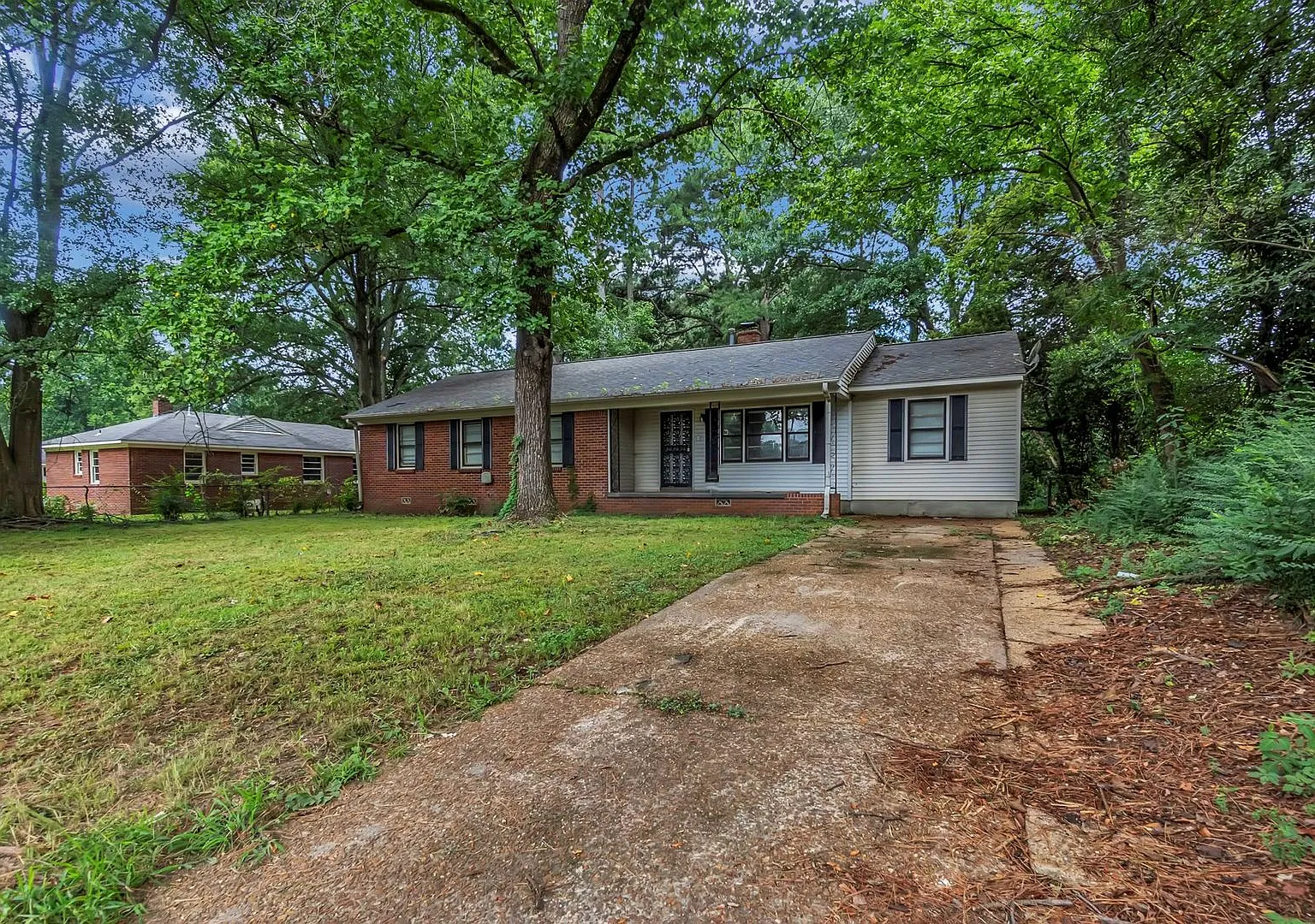 Charming East Memphis home — Photo 3