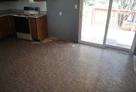 3rd image of 3909 S Bedford Ave