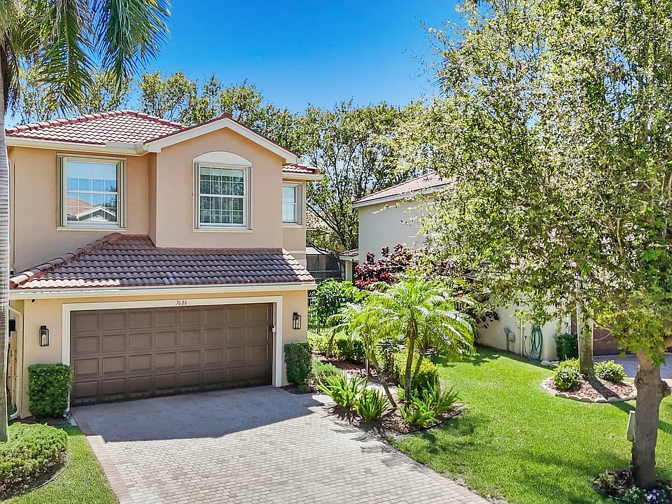 7686 Corkwood Ave