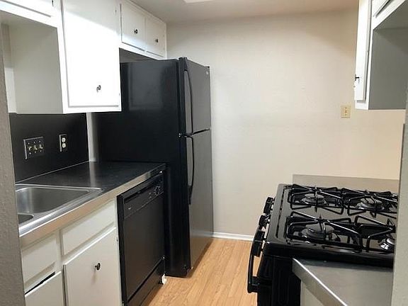 5th image of 1510 Oak Heights Dr #A