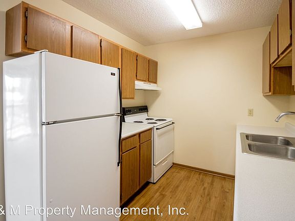 3rd image of 2400 N 8th St #Cv38