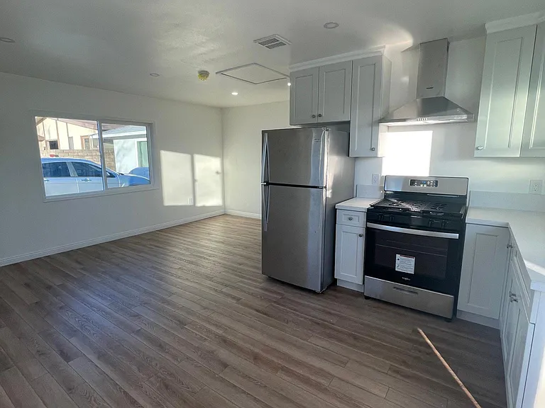 530 Chestnut St #2 — Photo 5