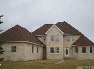 3340 Jennings Rd, Whitmore Lake, MI 48189