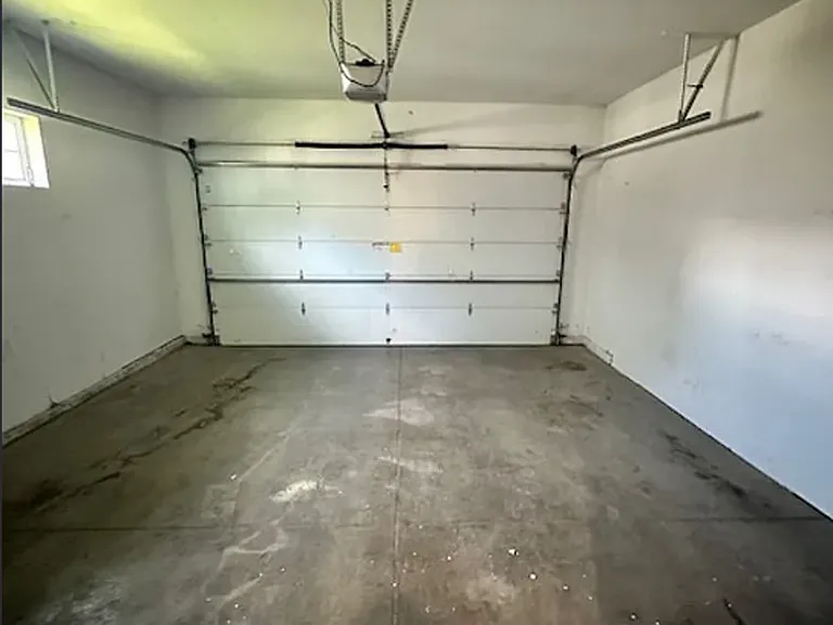 374 Kimball Ave #A — Photo 17
