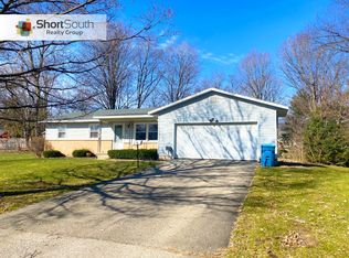 109 Lem Paul St, Middleville, MI 49333