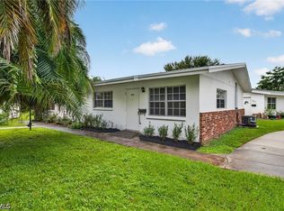825 Courtington Ln #2, Fort Myers, FL 33919