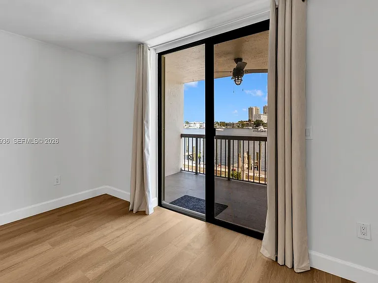 200 Golden Isles Dr #203 — Photo 25