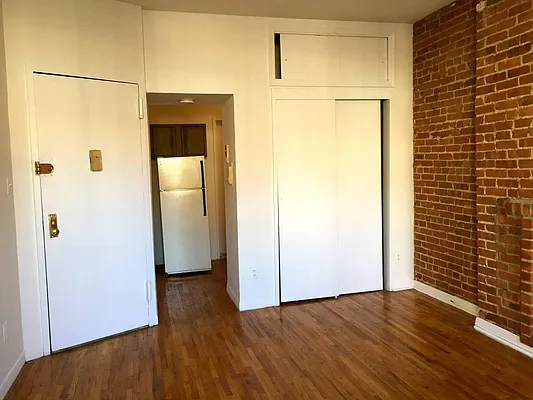Rented by Keller Williams NYC | media 13