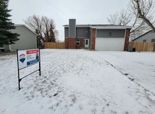 1204 Liberty Ln, Gillette, WY 82716