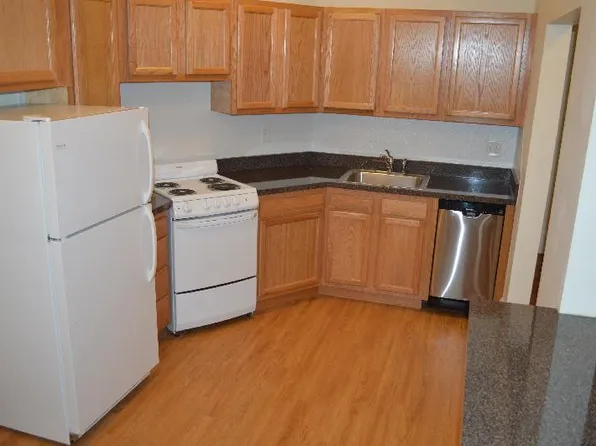 1589 Beacon St APT 4, Brookline, MA 02446