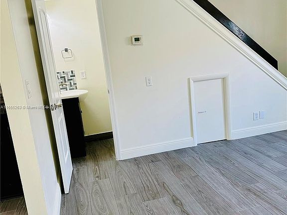5th image of 6625 Winfield Blvd #4-D