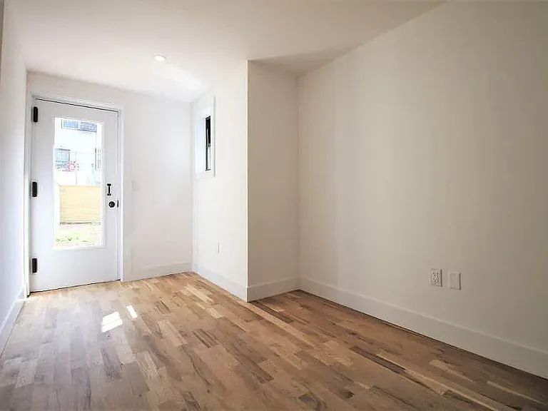 346A Chauncey St #1 — Photo 9