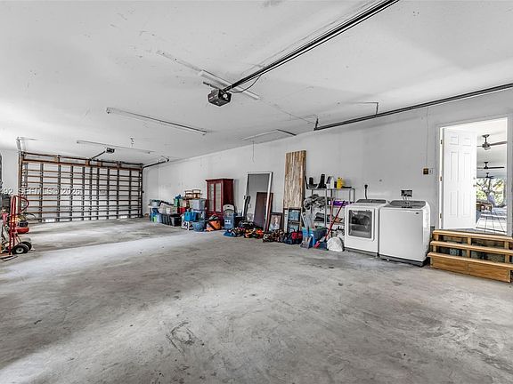 5th image of 20076 SW 190th St