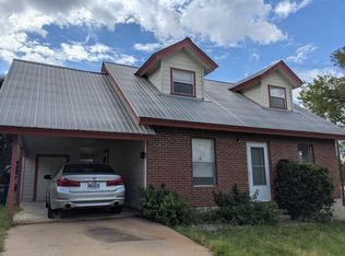 1134 Concho St, Austin, TX 78702