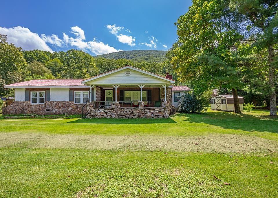 1st image of 34 Evergreen Ln