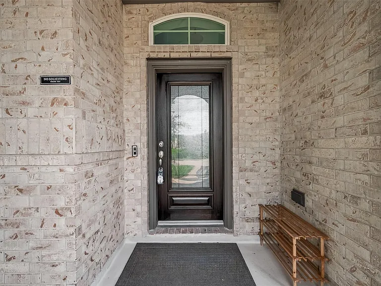 1006 Grey Dusk Ct — Photo 4