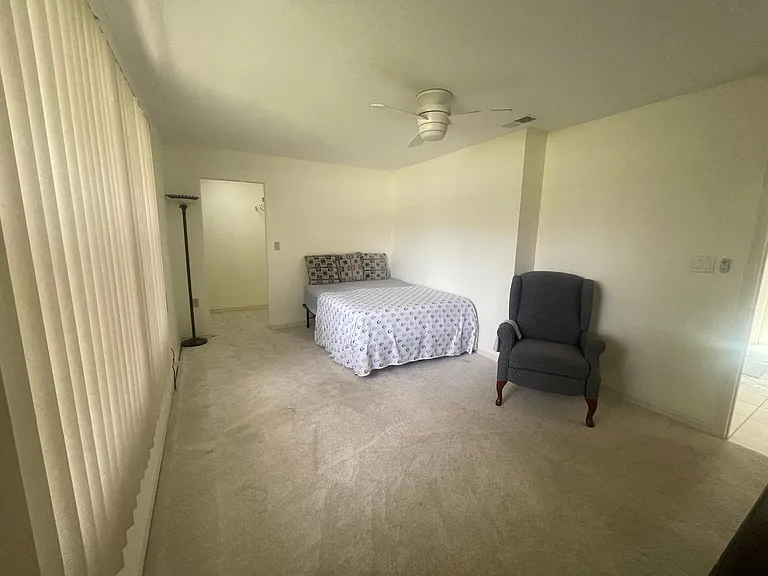 Bedroom For Rent