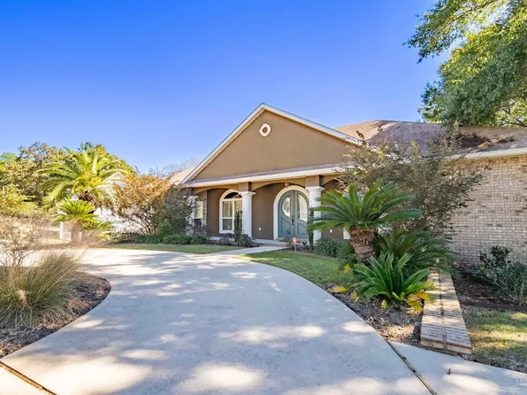 1011 Bucyrus Ln, Cantonment, FL 32533