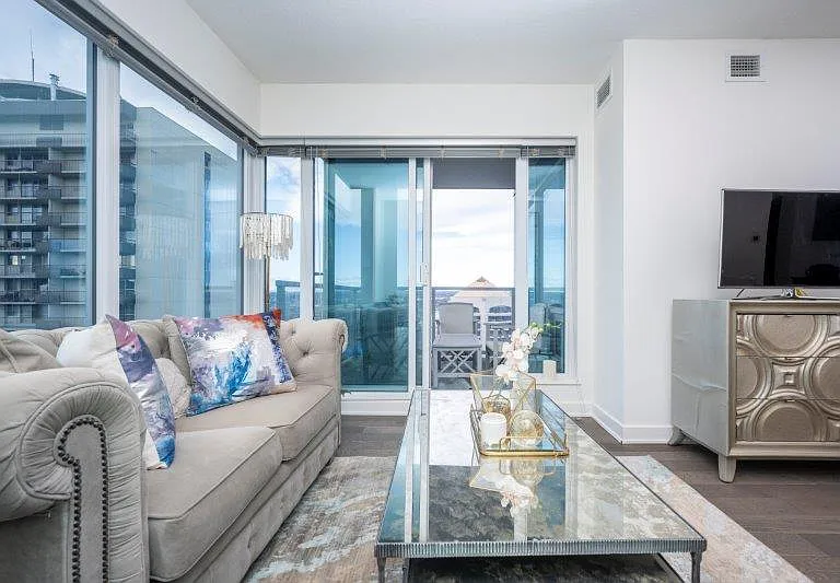 930 6th Ave SW #2801 — Photo 17